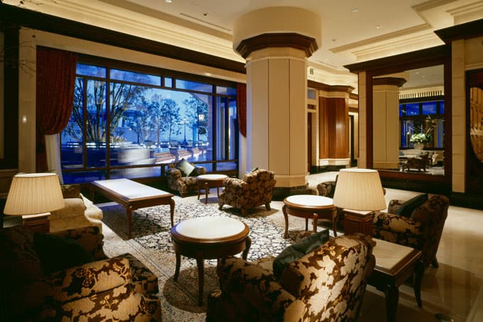 La Suite Kobe Harborland Kobe Lounge Japan and Luxury Travel Specialist Luxury Travel to Japan Izumi Ogawa Travel Agent