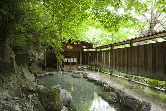 Myojinkan Nagano Onsen Hot Spring Bath Japan and Luxury Travel Specialist Luxury Travel to Japan Izumi Ogawa Travel Agent