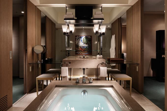 Park Hyatt Hotel Tokyo Virtuoso Bathroom Japan and Luxury Travel Specialist Luxury Travel to Japan Izumi Ogawa Travel Agent